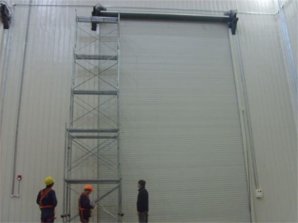 抗風卷簾門施（shī）工