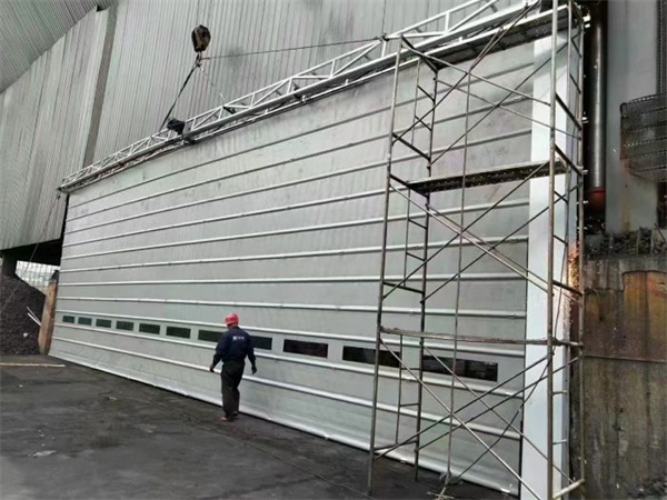 軟質卷（juàn）簾門施工