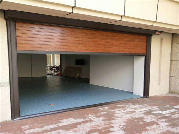 智（zhì）能車庫門案例